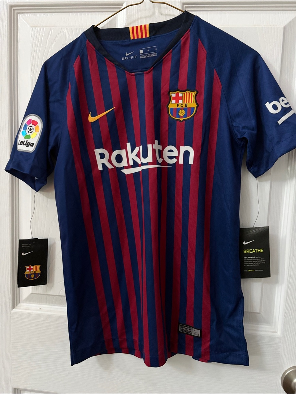 Nike Authentic FC Barcelona Kids' Soccer Jersey NWT